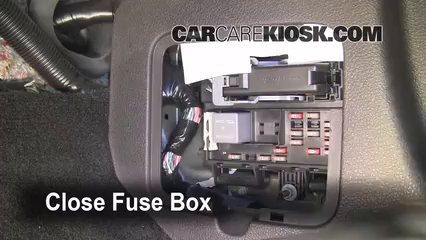 07 mustang fuse box location